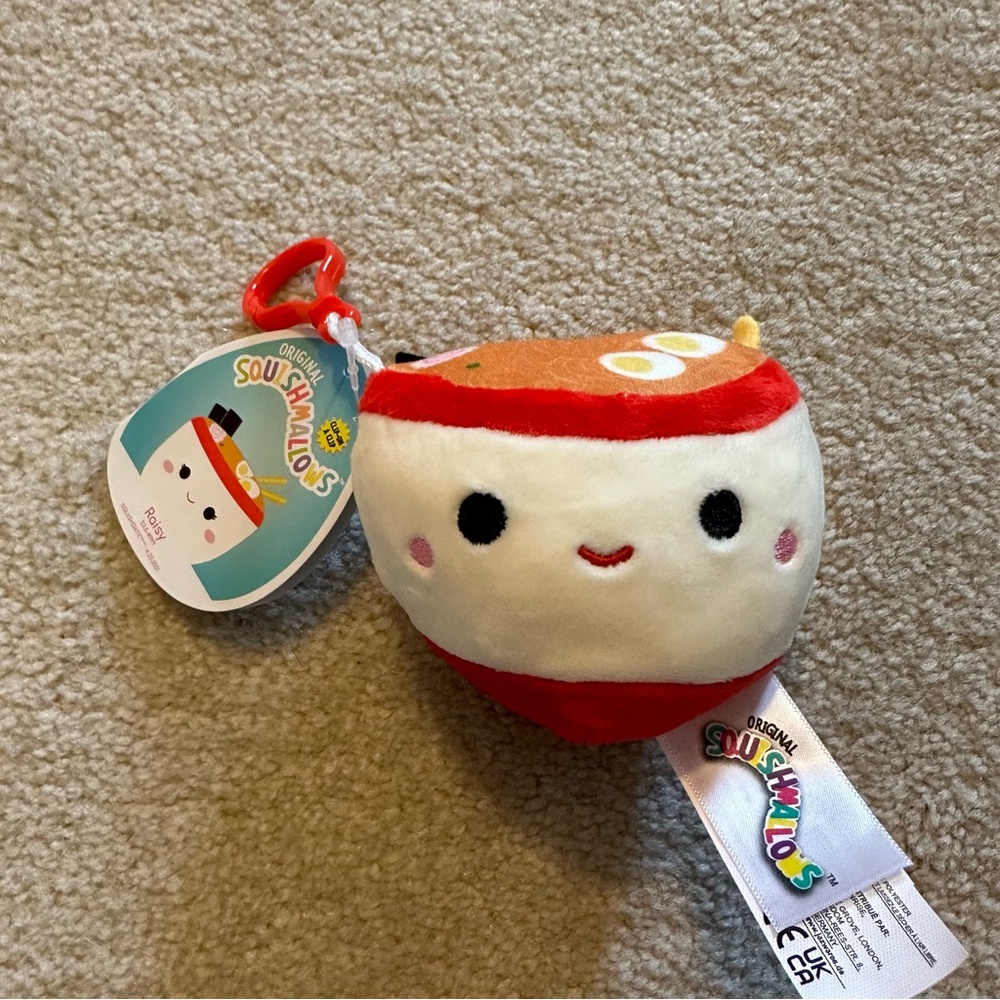 new with tags - 3.5” squish clip squishmallow plush keychain Raisy ramen bowl
